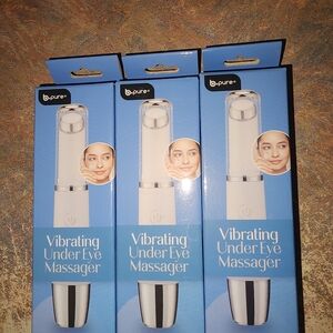 Vibrating Under Eye Massager - White and Silver